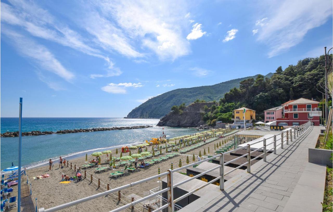 Nice Apartment In Moneglia With House Sea View Экстерьер фото